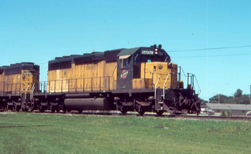 CNW 6892 leads this freight